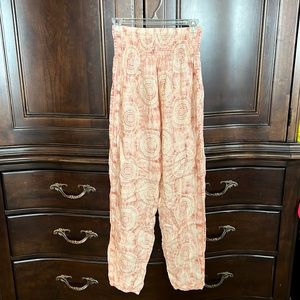 NWT women’s Lotus and Luna Harem pants in peach beach
